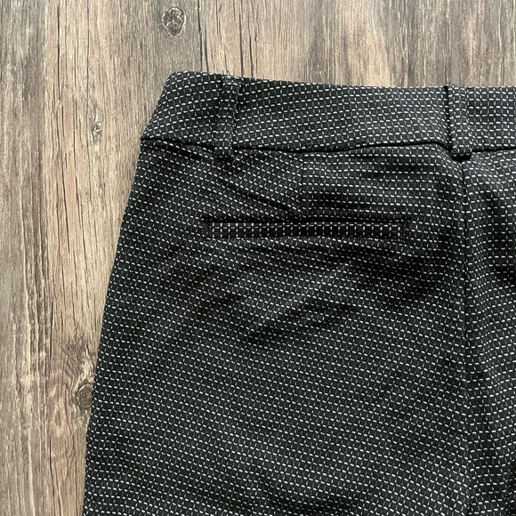 Ricki’s Skinny Dress Pants Sz 4 - Picture 2 of 3